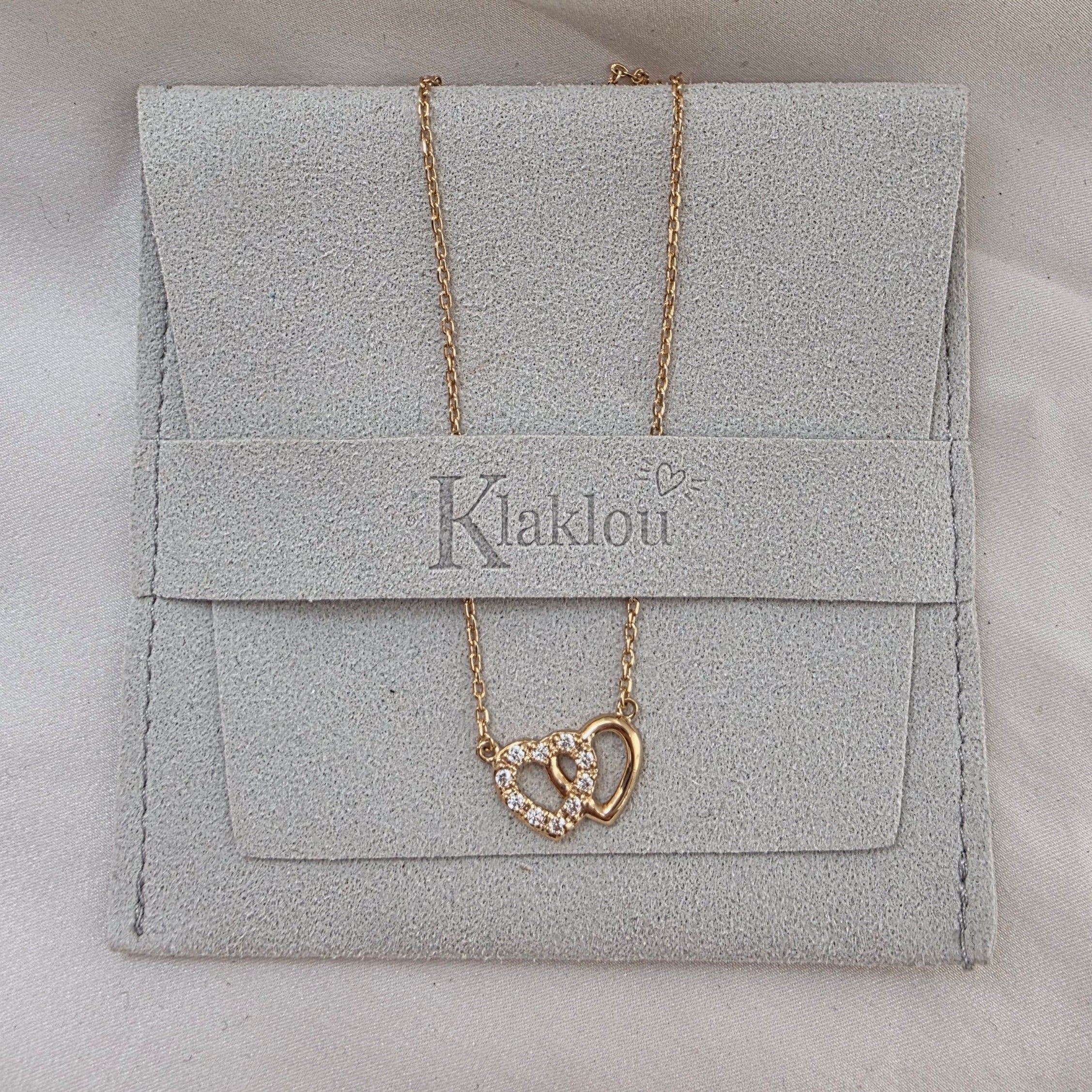 Bijou romantique en or avec pierres scintillantes