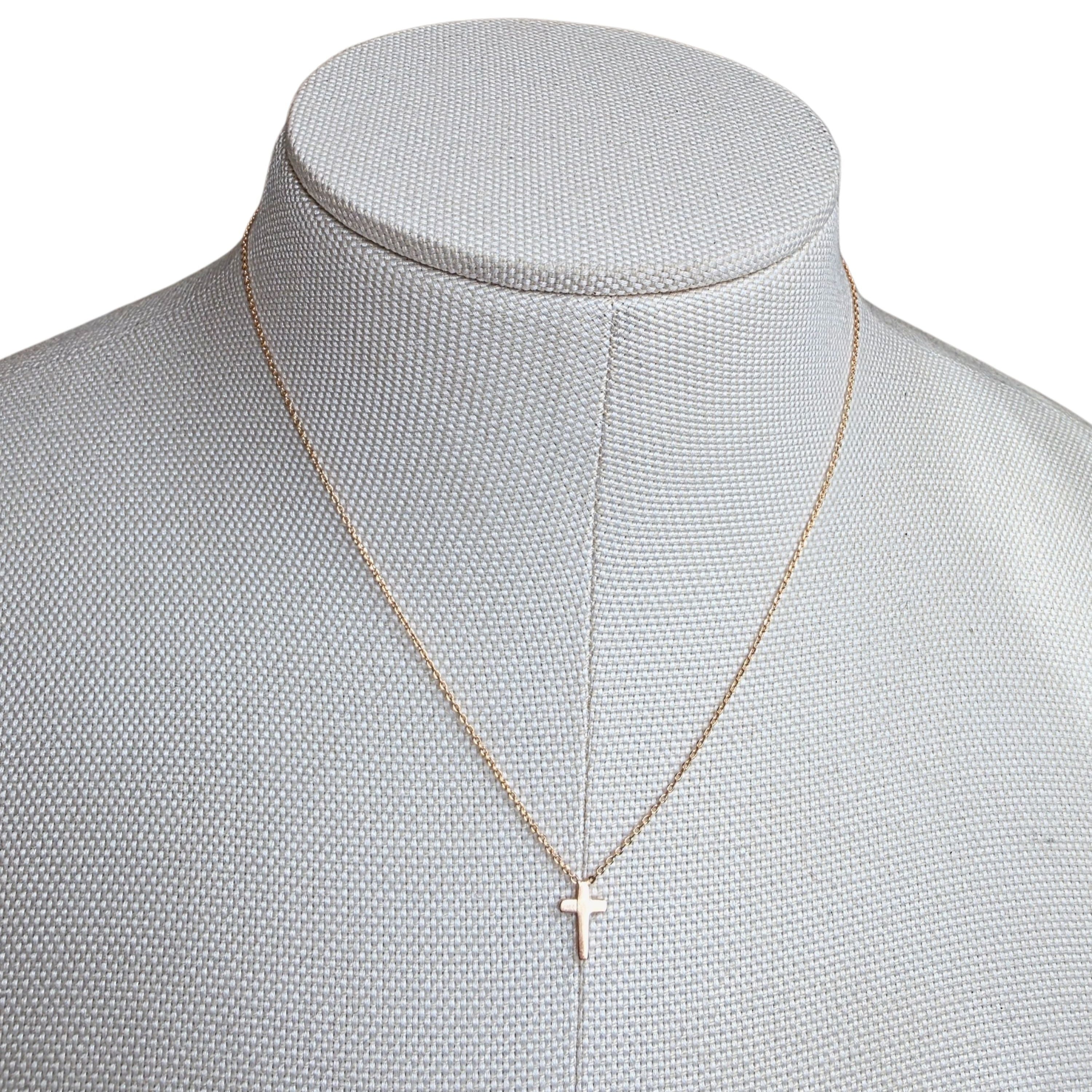 Collier en forme de croix dorée Divine par Klaklou