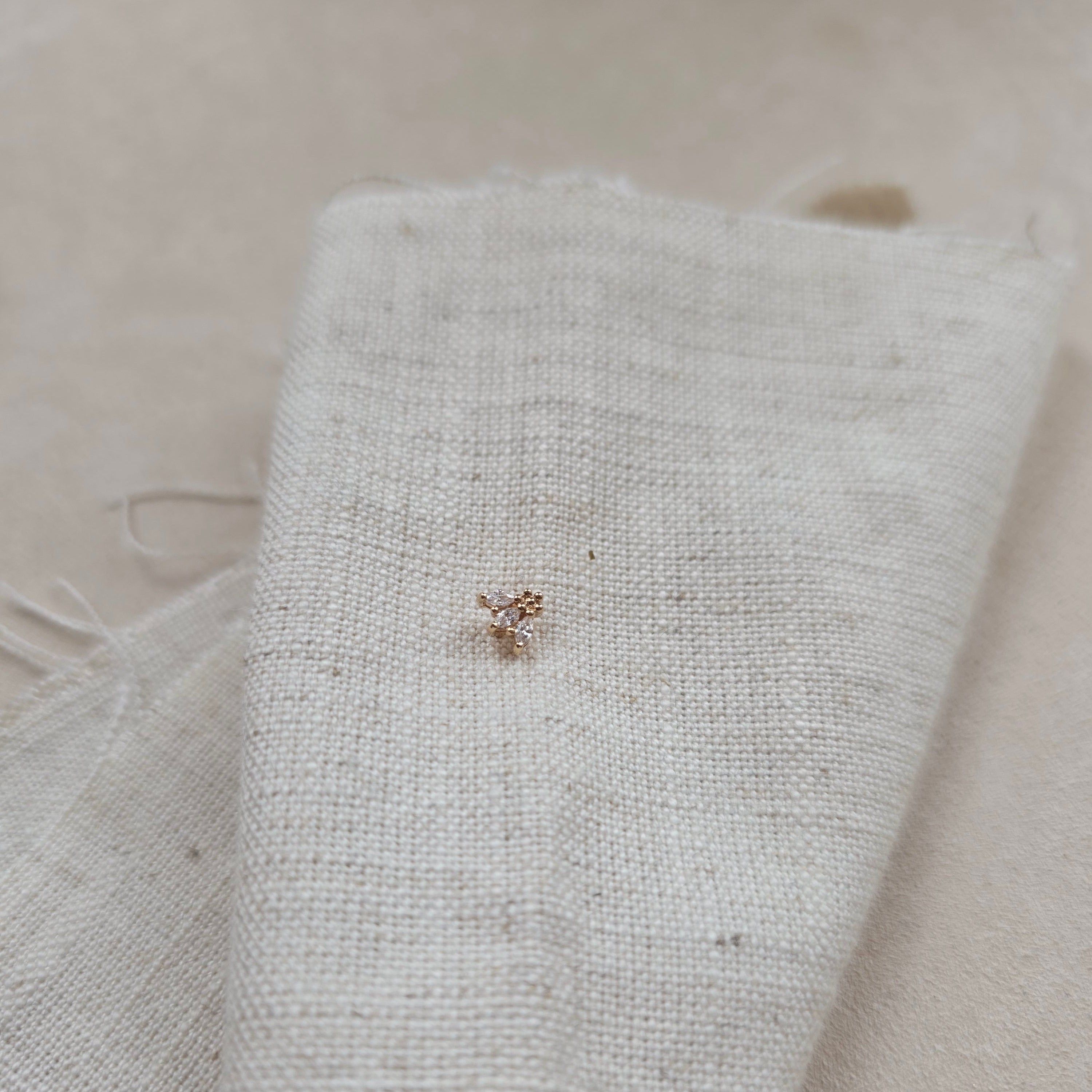 Bijou minimaliste Orlane avec zircons brillants